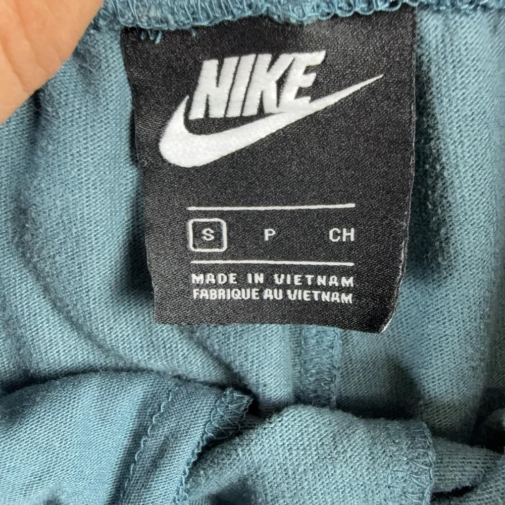 Nike Shorts Womens Small Green Jersey Drawstring 3 Inch Inseam Pockets Athletic